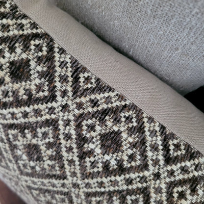 Gable Lumbar Pillow Cover