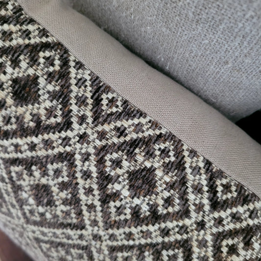 Gable Lumbar Pillow Cover