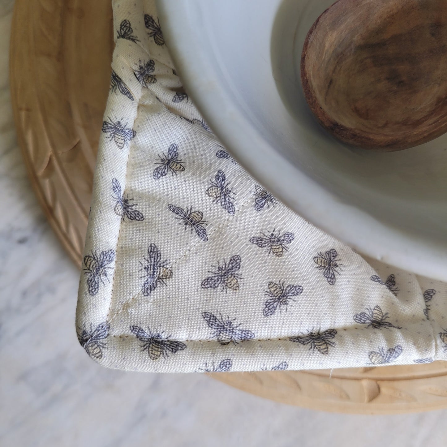 Bumble Bee Bowl Cozy