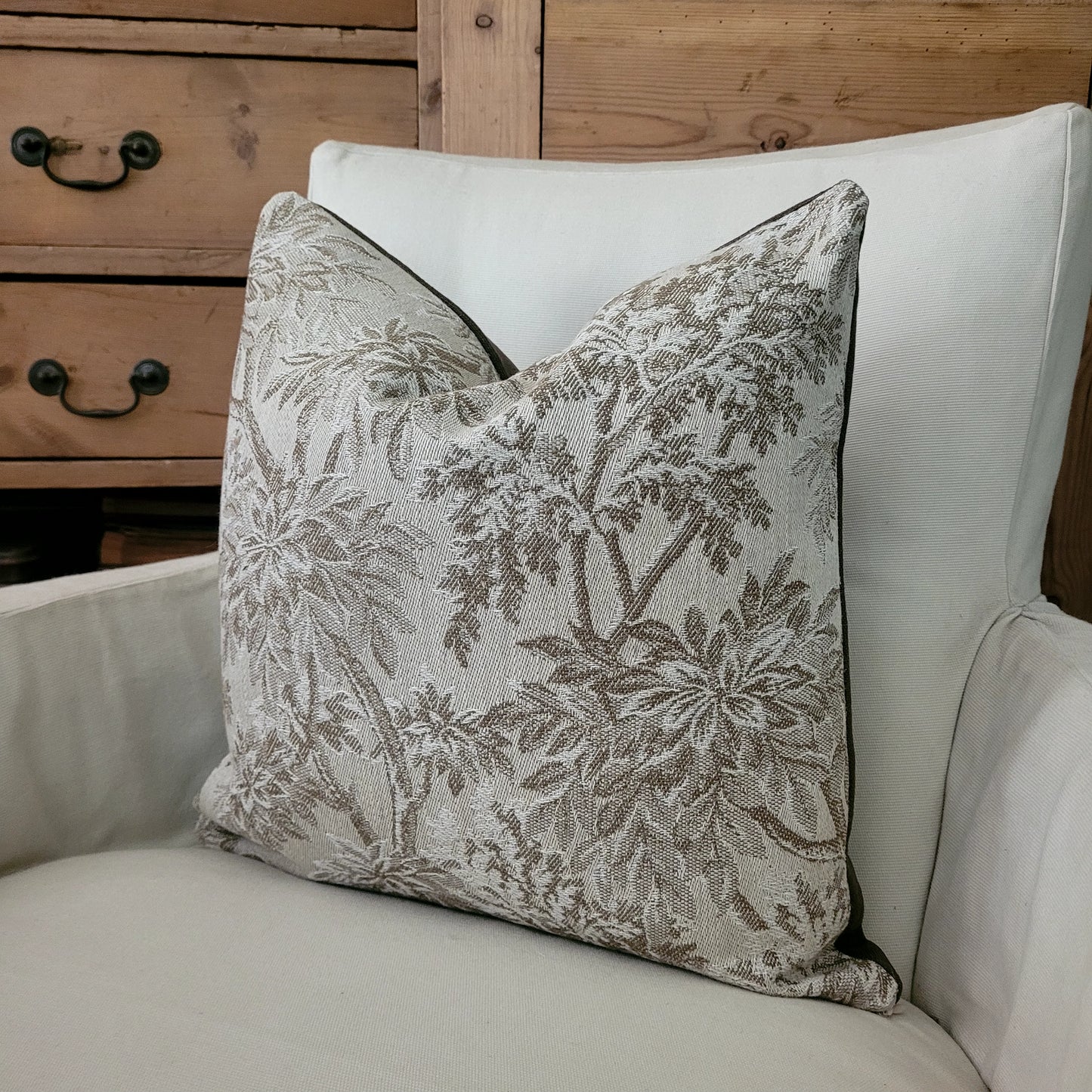 Carolyn Pillow Cover
